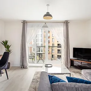 Deanery Court Vittrum Apartment